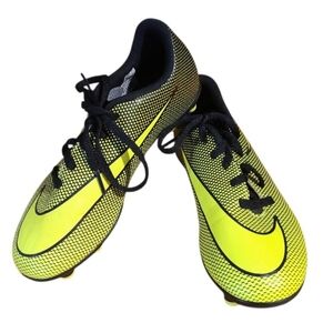 Nike SOCCOR CLEATS
